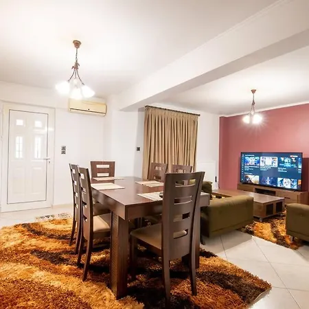 Alexandros 2 Apartment Patras